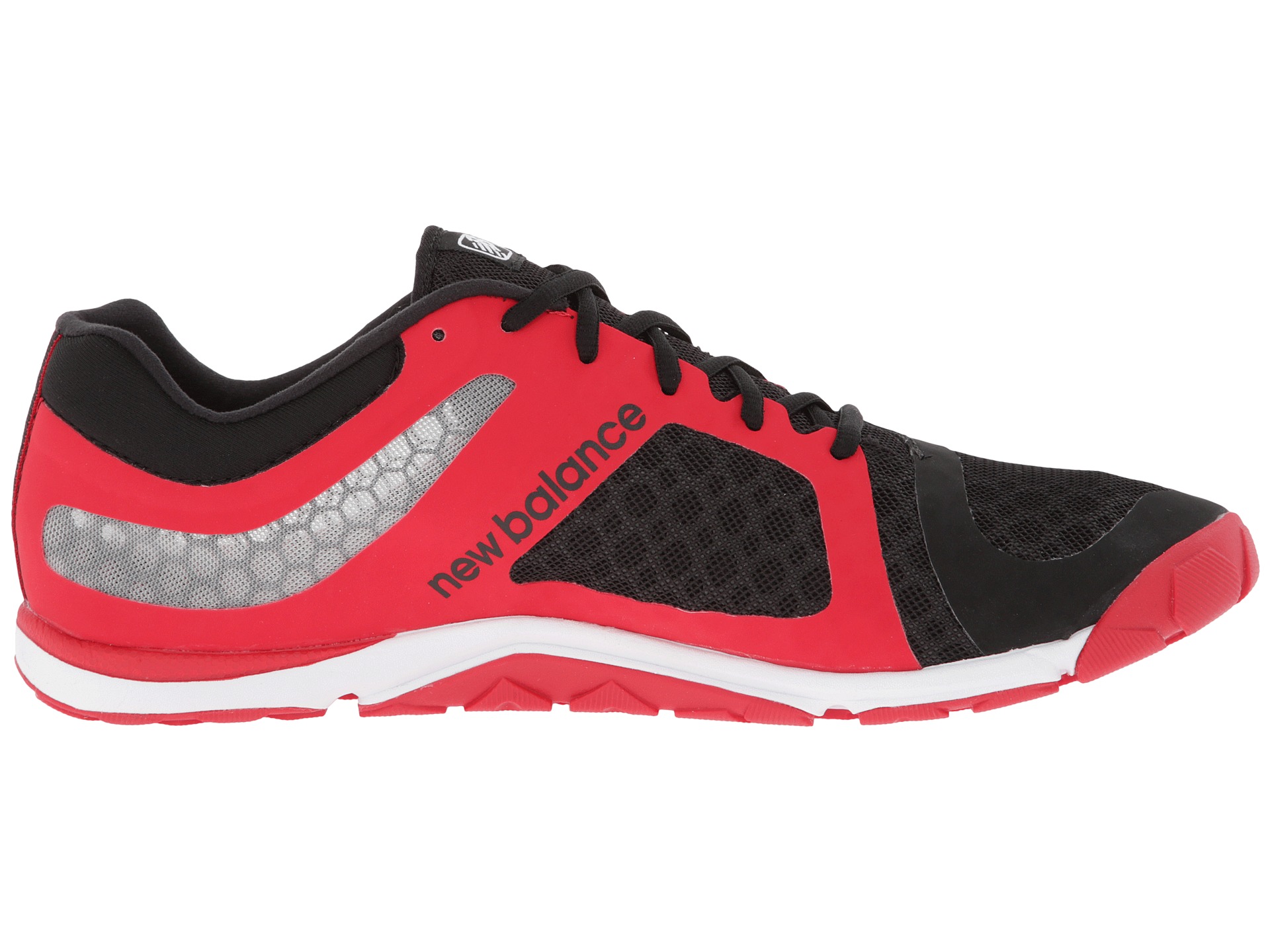 New Balance MX20v3 Minimus in Gravitus black, white and red