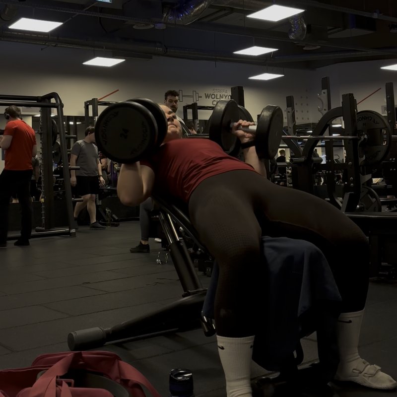 DB Incline Bench Press thumbnail