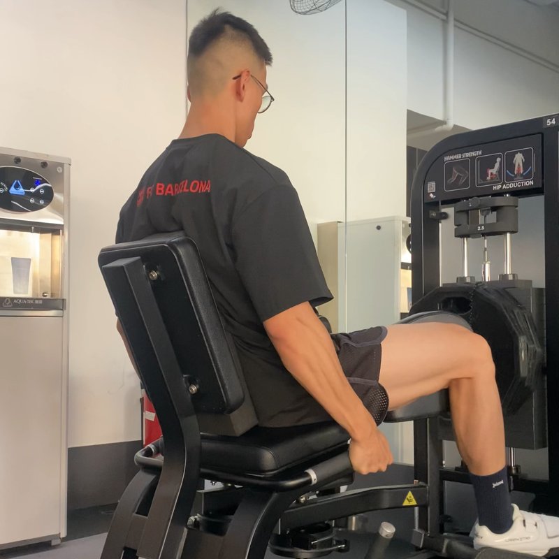 Hammer Strength Hip Adduction thumbnail