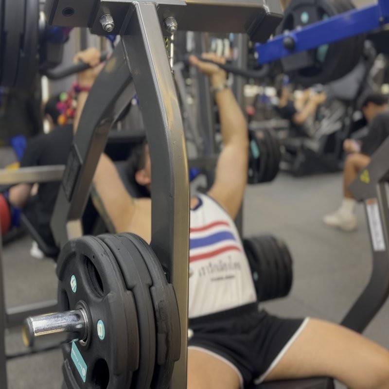 Hammer Strength Iso Lateral Shoulder Press thumbnail