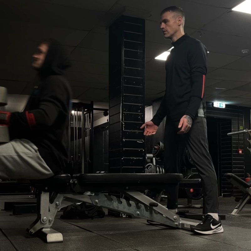 Dumbbell Bench Press thumbnail