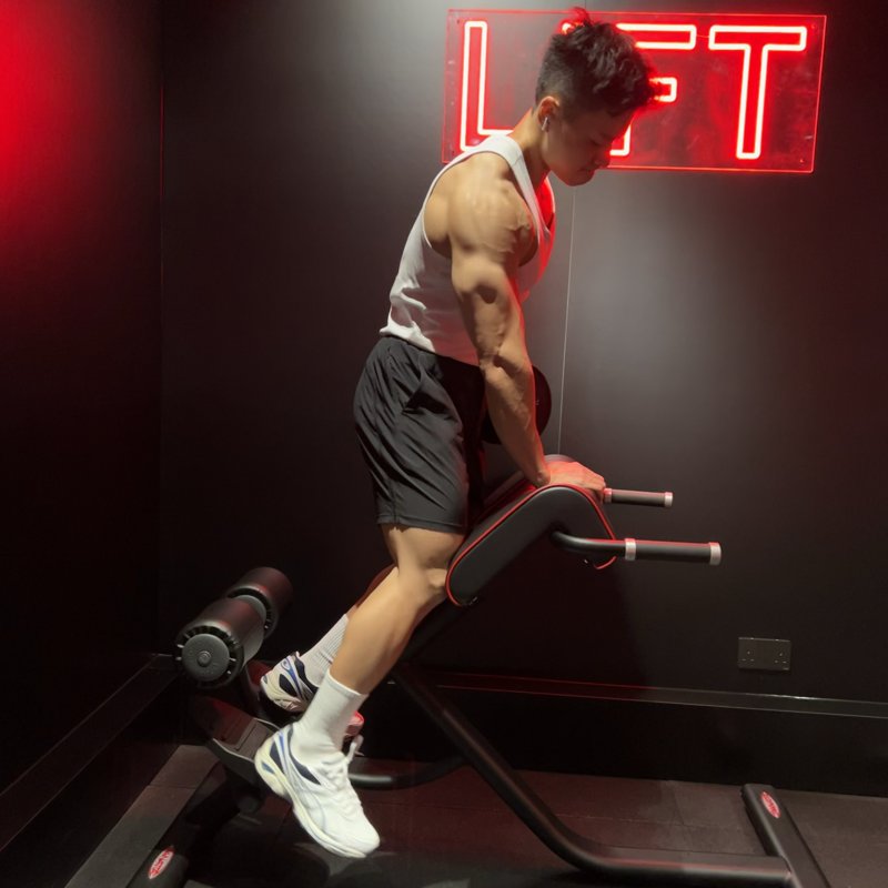 Roman Chair Weighted Hip Extension thumbnail