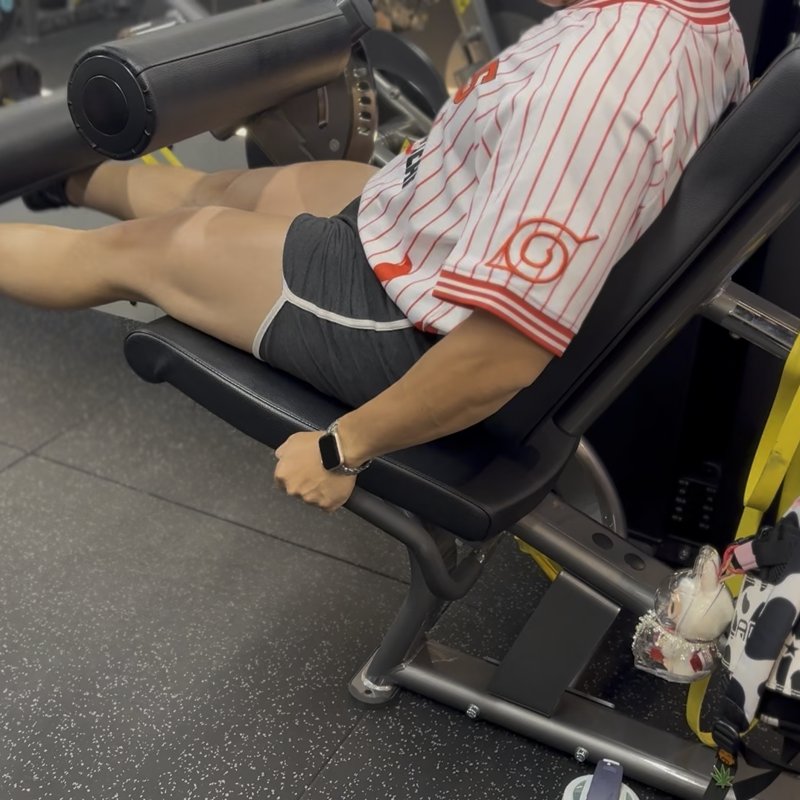 Life Fitness Leg Extension thumbnail