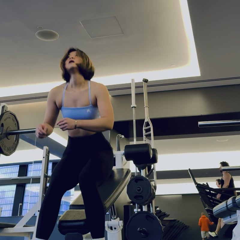 Incline Leg Raise thumbnail