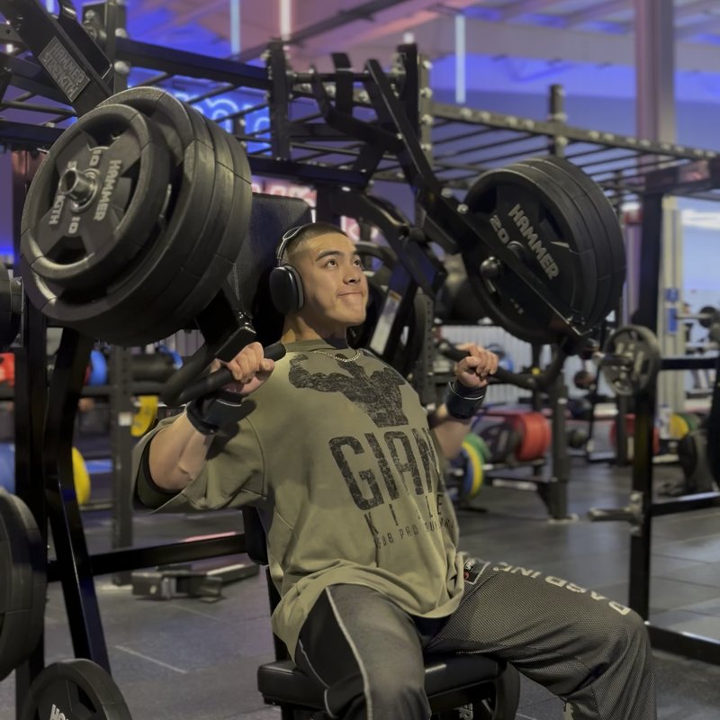Hammer Strength Incline Press thumbnail