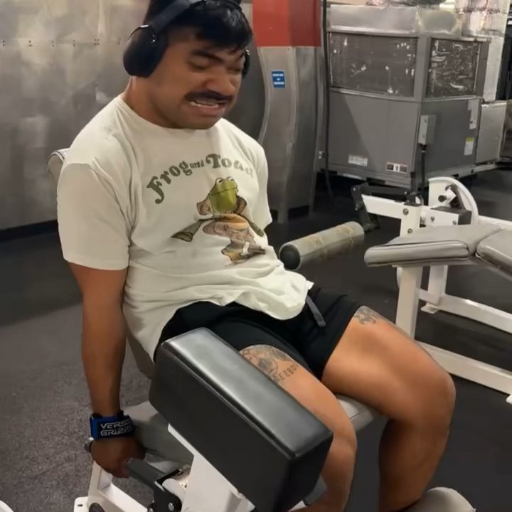 Life Fitness Leg Extension thumbnail