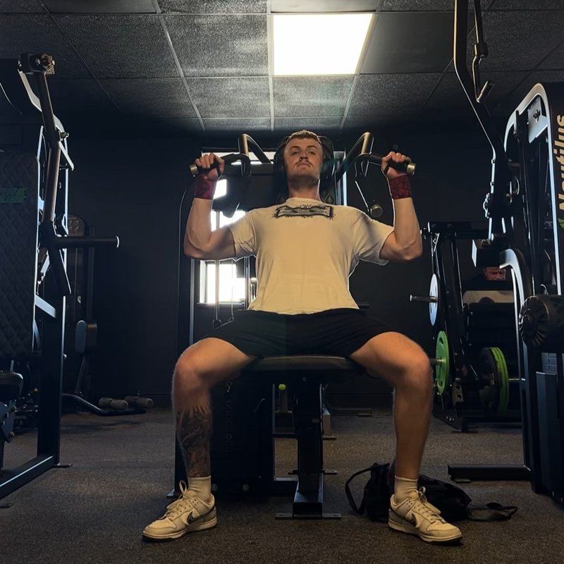 Nautilus Nitro Shoulder Press thumbnail