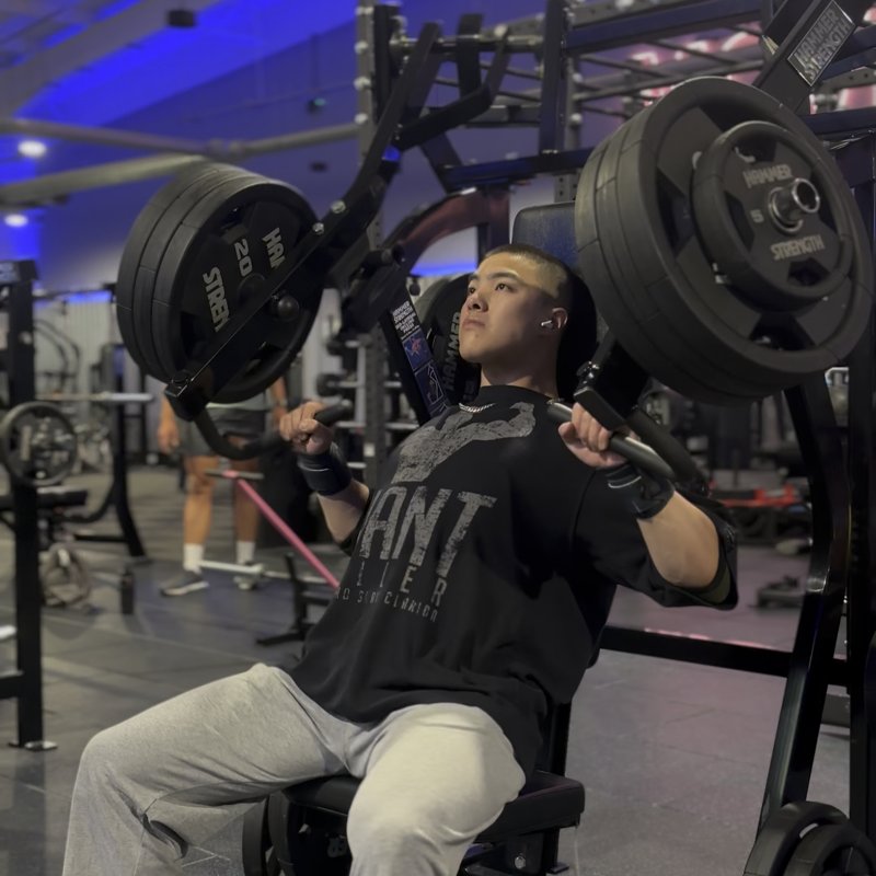 Hammer Strength Incline Press