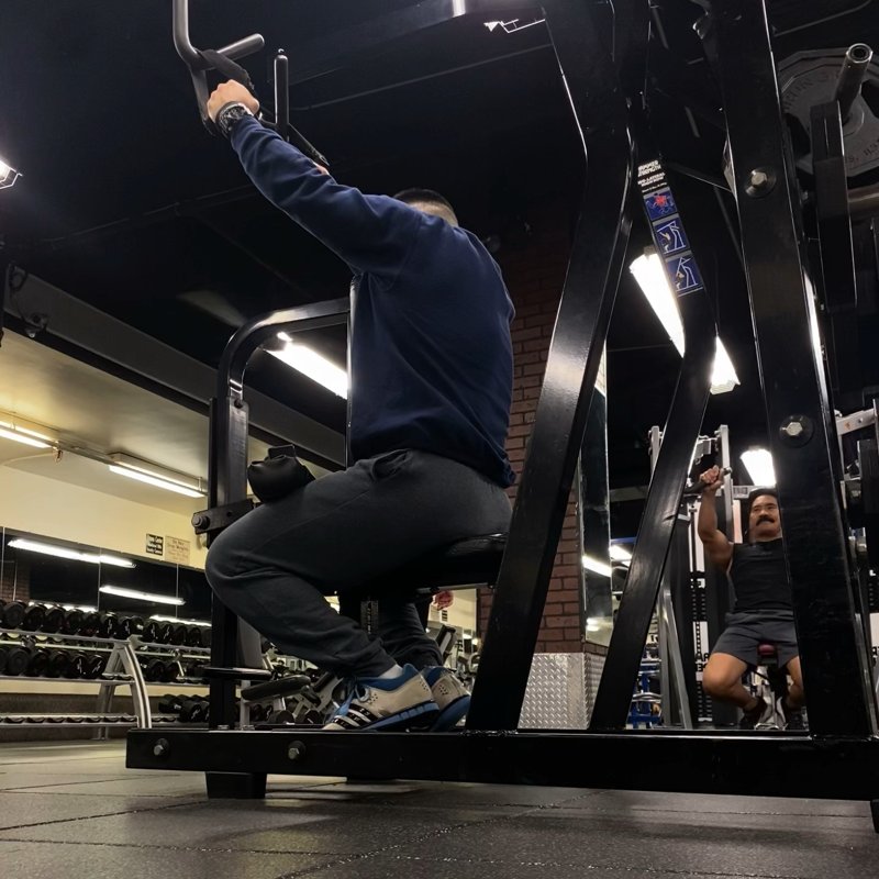 Hammer Strength Isolateral High Row thumbnail