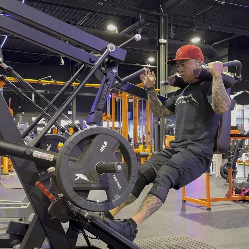 Panatta Super Pendulum Squat thumbnail
