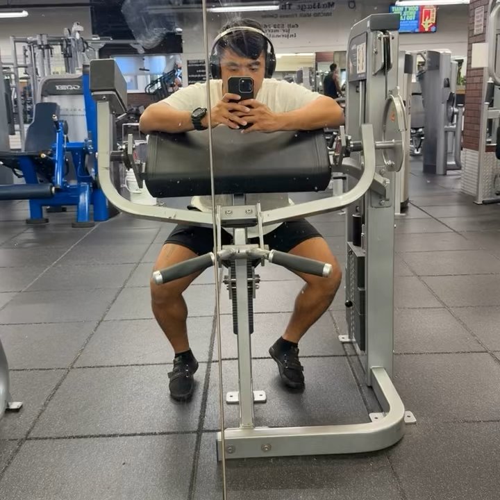 Life Fitness Biceps Curl thumbnail