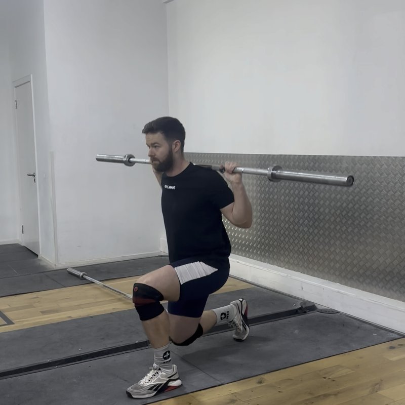 Walking Barbell Lunges thumbnail