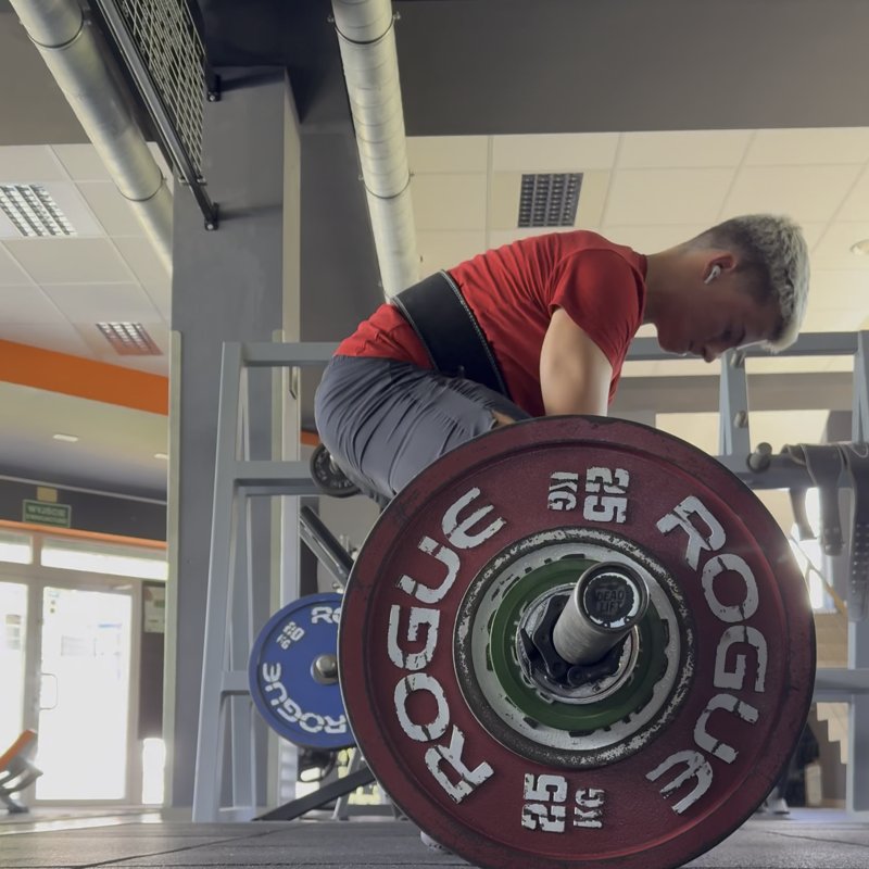 Paused Sumo Deadlift