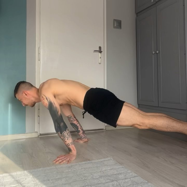 Pseudo Planche Lean thumbnail