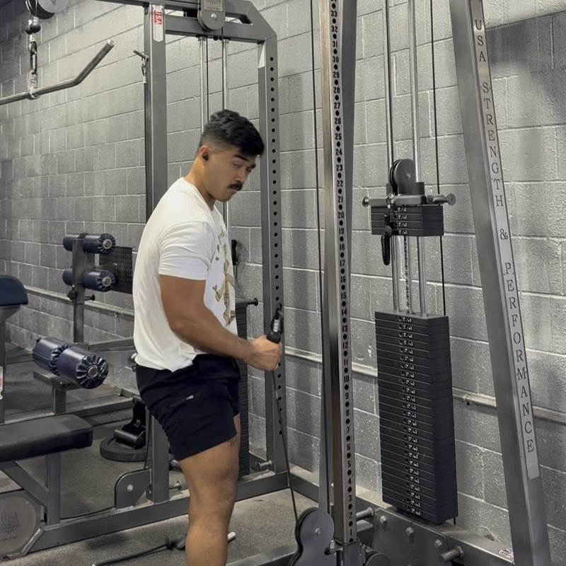 Single Arm Cable Hammer Curl thumbnail