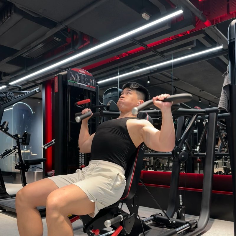 Panatta Machine Shoulder Press thumbnail