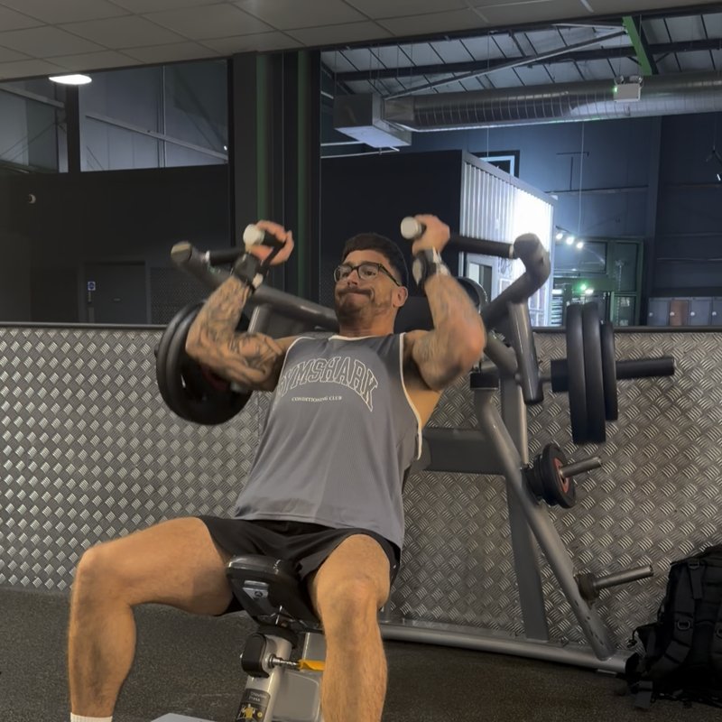 Matrix Converging Shoulder Press thumbnail