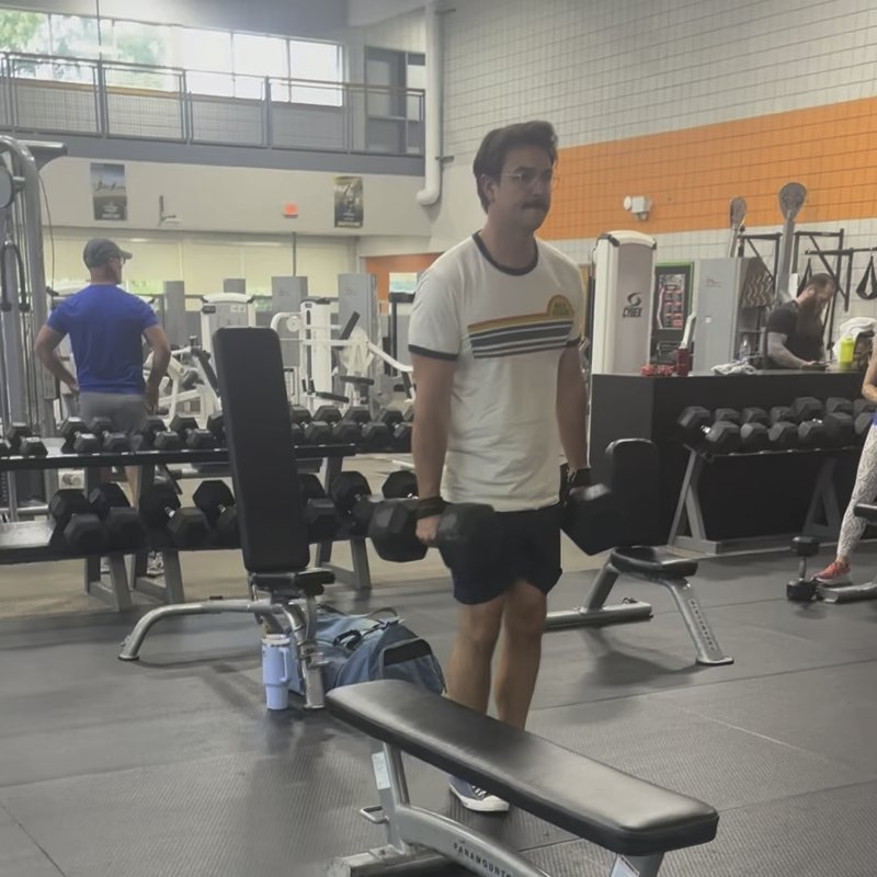 Dumbells Shrug thumbnail