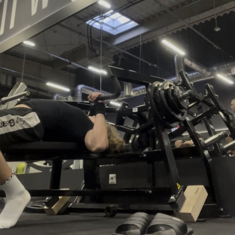 Hammer Strength Chest Press thumbnail