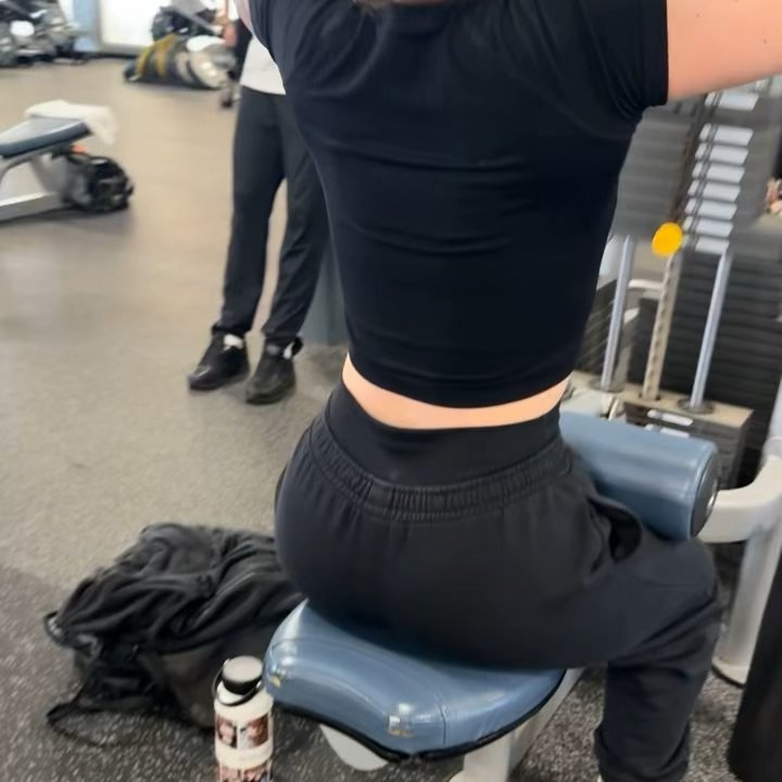 Hoist Cable Neutral Grip Lat Pulldown thumbnail