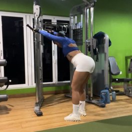 Straight-Arm Lat Pulldown demonstration