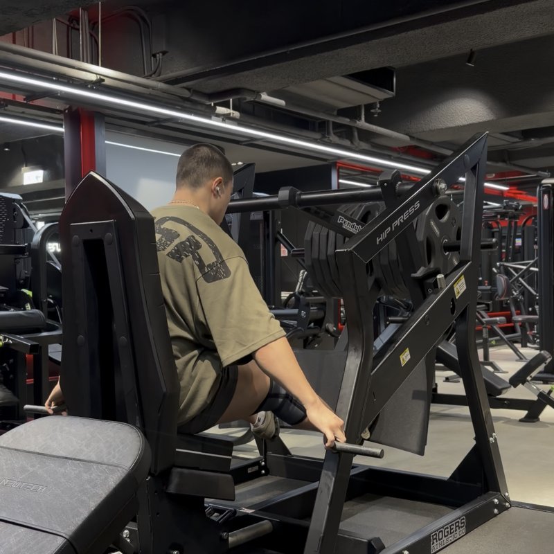 Rogers Pendulum Hip Press thumbnail