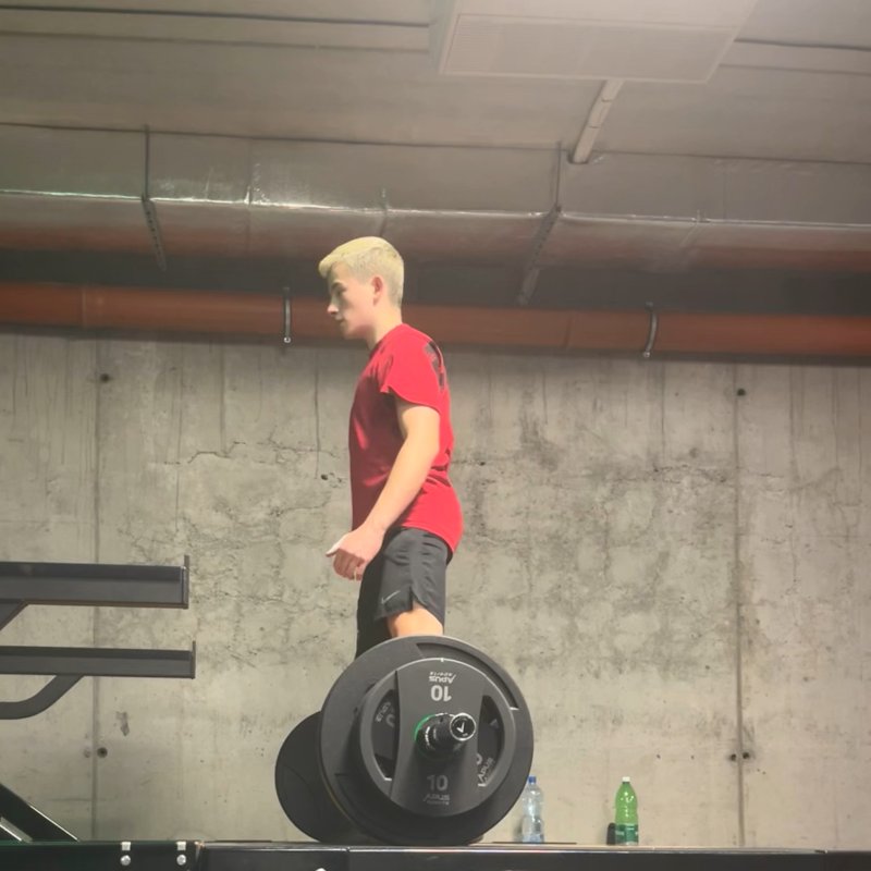 Paused Sumo Deadlift
