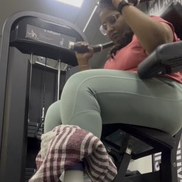 Abdominal Crunch Machine demonstration