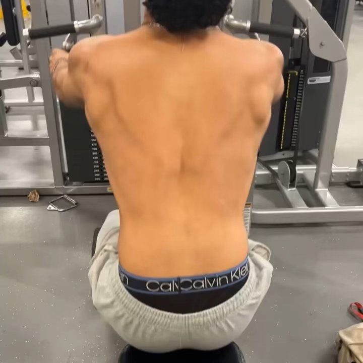 Machine Seated Row thumbnail